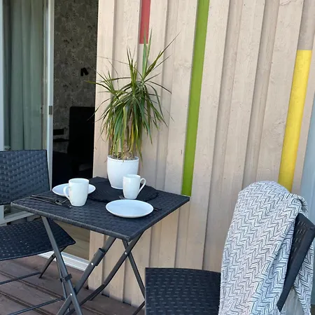 Liepaja Apartments Parkside Exterior photo