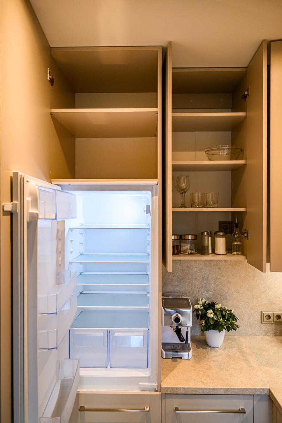Parkside Apartment *