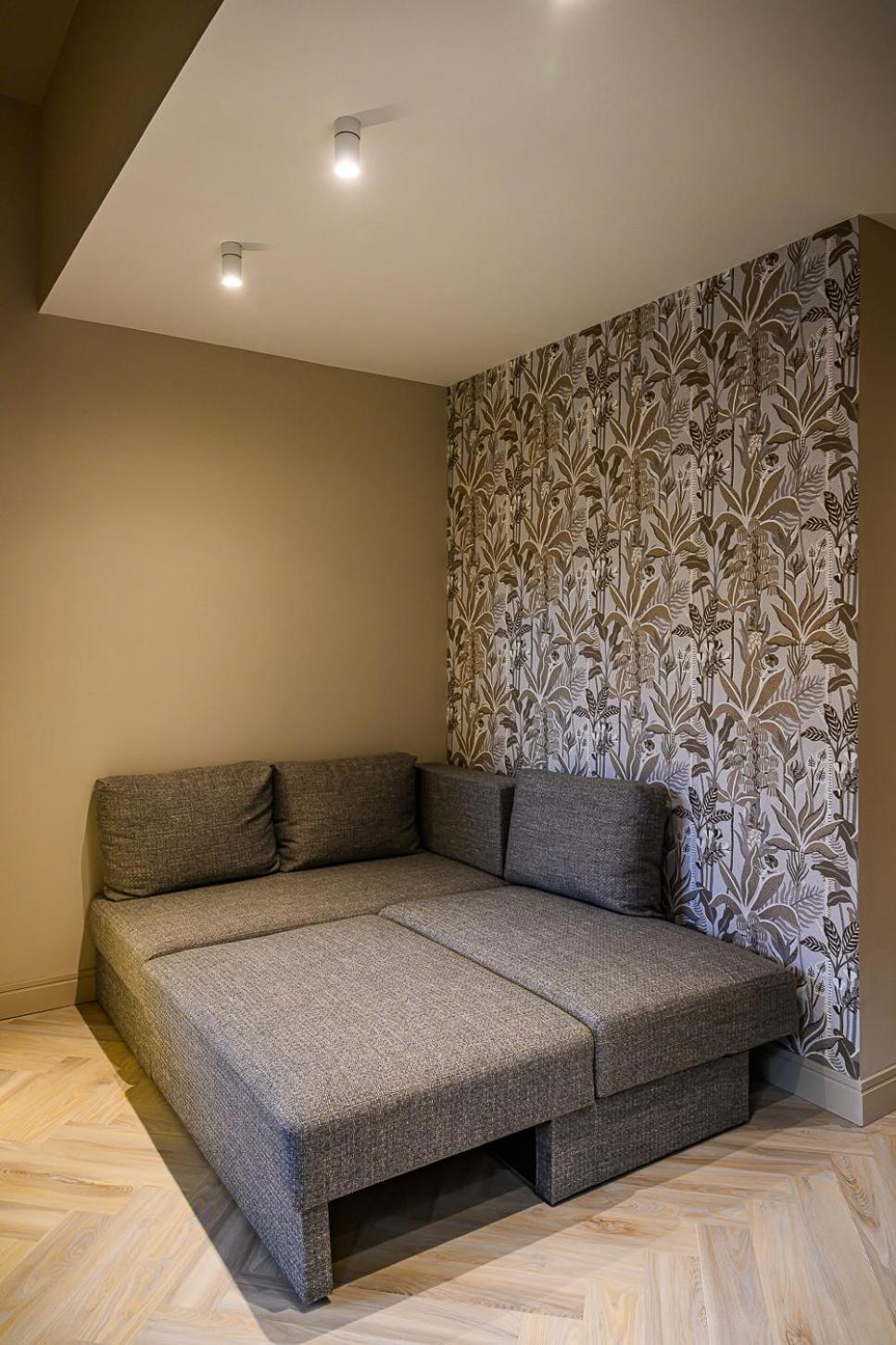 Parkside Apartment *
